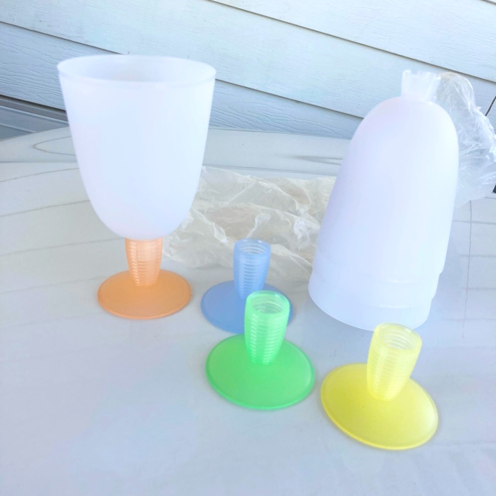 Tupperware Impressions Beverage Goblets Stemmed Cups Set of 4 (parfait cups)